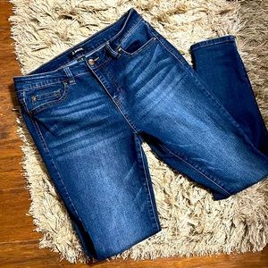 Comfortable Blue jeans for sale